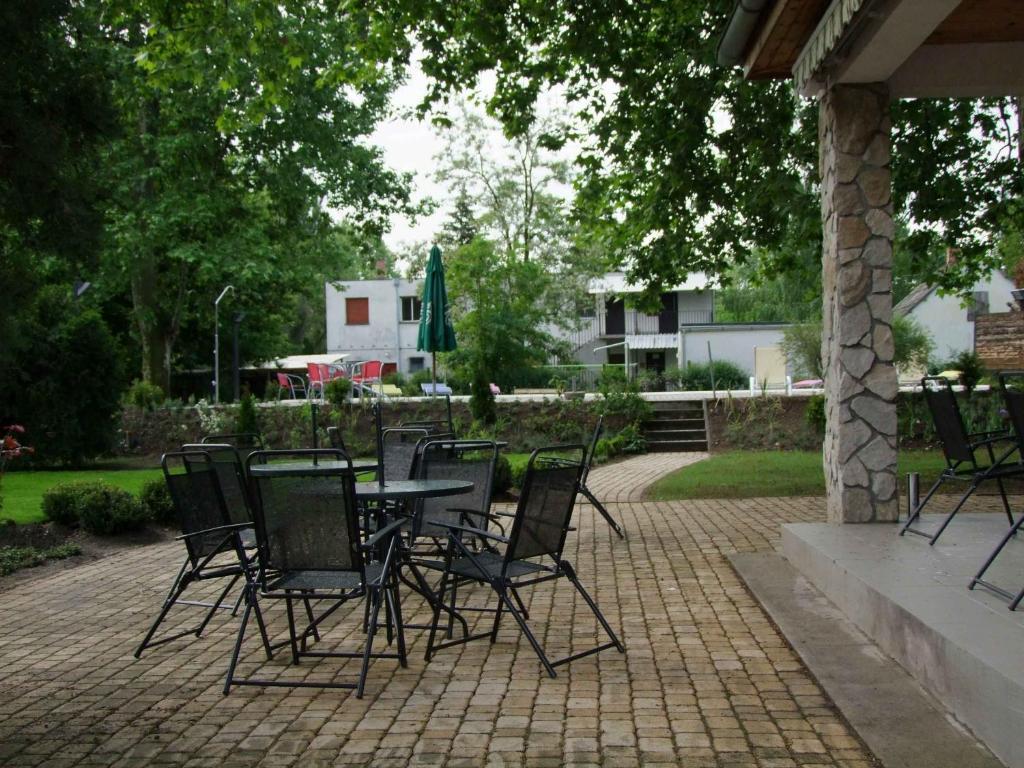Hotel Platán Zamárdi Esterno foto